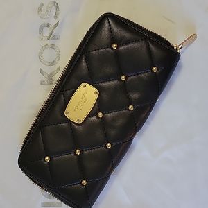 Michael Kors wallet in black